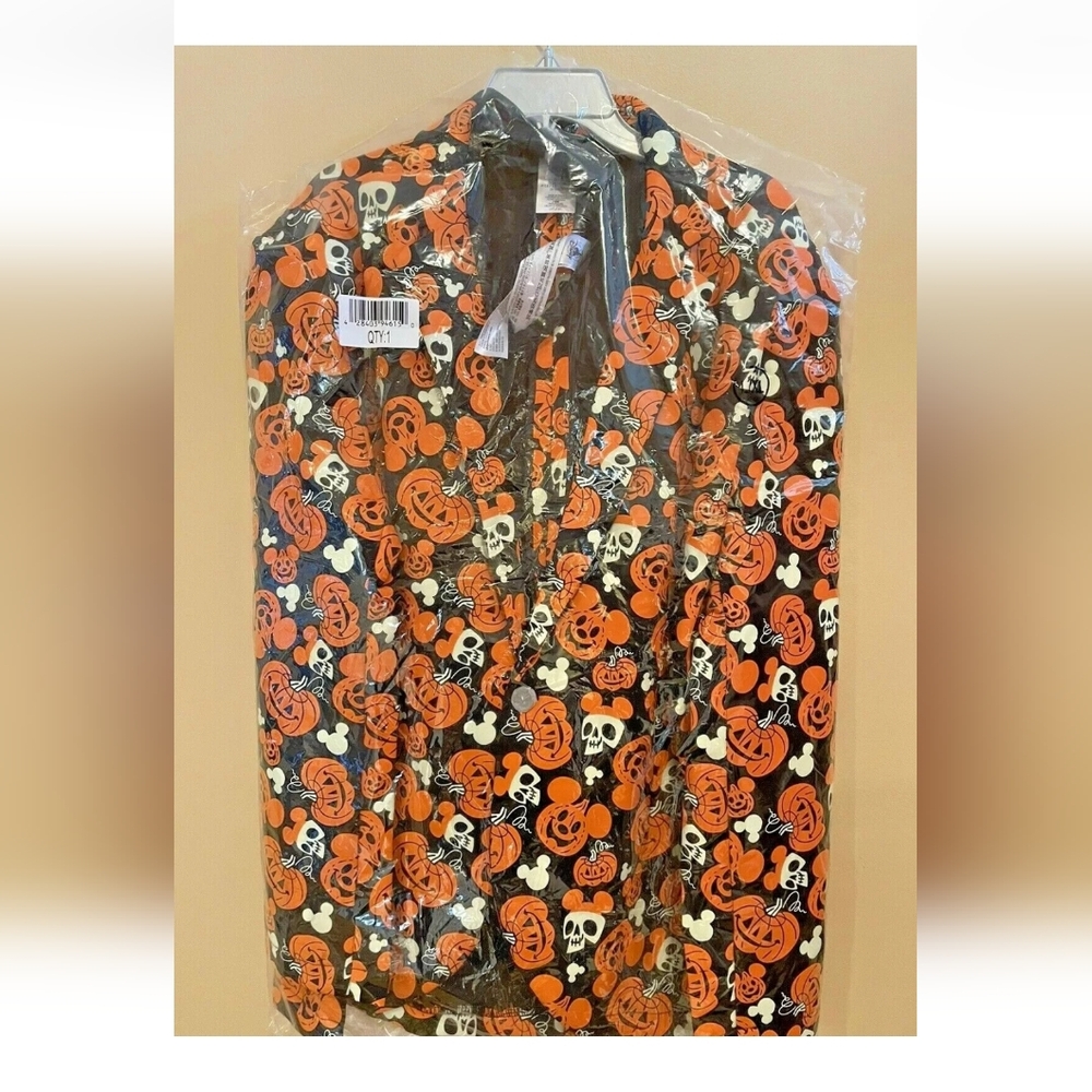 Disney (retired) glow in dark Halloween jacket